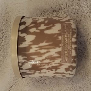 White Chocolate Macadamia 3 wick